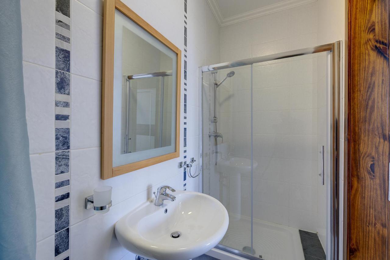 Modern 3 Bedroom Apartment In Central Sliema Exterior photo